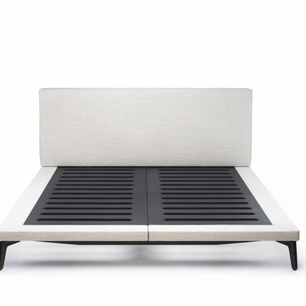 McQueen Kingsize Bed