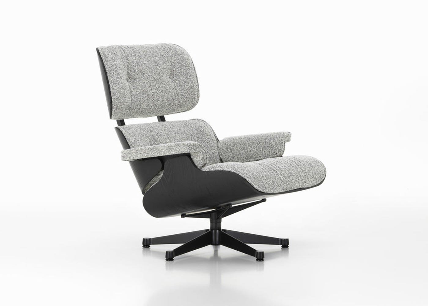 9437434_eames-lounge-chair_v_fullbleed_1440x_3.jpg